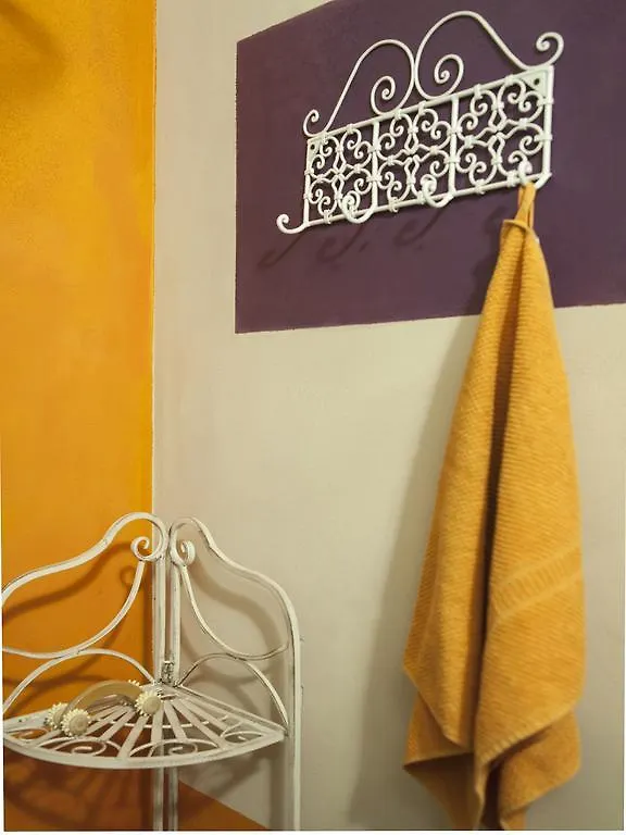 B&B Contrada Lunga Abbadia Lariana Bed & Breakfast